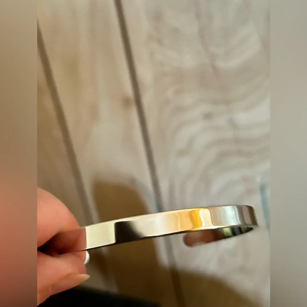 A true friendship is a journey without an end cuff bracelet - Picture 2 of 6